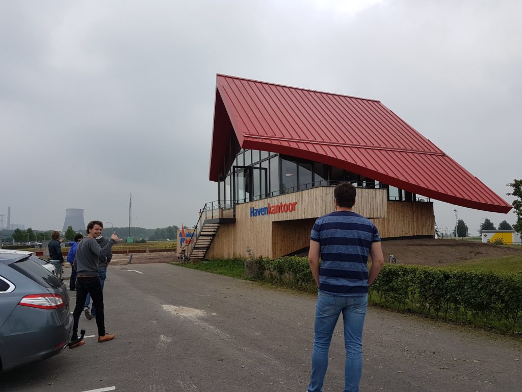 drijvers-oisterwijk-haven-kantoor-ramen-felsdak-aluminium-dak-1-min