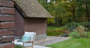drijvers-oisterwijk-bosvilla-riet-hout-bungalow (10)