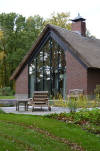 drijvers-oisterwijk-bosvilla-riet-hout-bungalow (17)