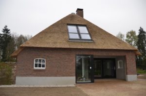 drijvers-oisterwijk-restauratie-boerderij-monument-riet (7)