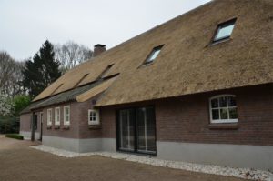 drijvers-oisterwijk-restauratie-boerderij-monument-riet (8)