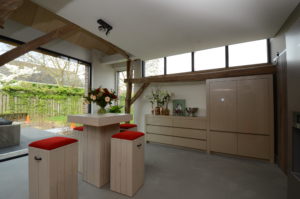 drijvers-oisterwijk-interieur-landelijke-houtespant-gestuct-bijkeuken-hout