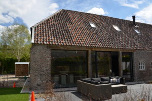 drijvers-oisterwijk-landelijk-boederij-baksteen-dakpannen-wolfseind-hout-glas-3