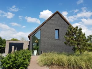 drijvers-oisterwijk-schuurwoning-riet-hout-voorgevel-min