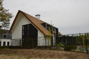 drijvers-oisterwijk-boerderij-villa-wit- geverfd-baksteen-riet-ramen-wolfseind-schoorsteen-3