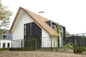 drijvers-oisterwijk-boerderij-villa-wit- geverfd-baksteen-riet-ramen-wolfseind-schoorsteen-7