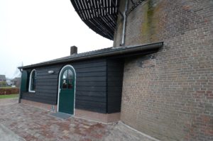 drijvers-oisterwijk-molen-wieken-hout-bakstenen-winkel-exterieur-verbouwing (15)