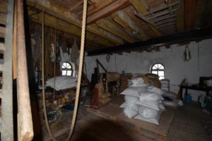 drijvers-oisterwijk-molen-wieken-hout-bakstenen-winkel-interieur-verbouwing-keuken (14)