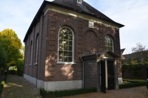 drijvers-oisterwijk-kerk-kerkstraat-verbouwing-exterieur-glas-in-lood-bakstenen-pannendak-utiliteit(1)
