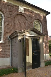 drijvers-oisterwijk-kerk-kerkstraat-verbouwing-exterieur-glas-in-lood-bakstenen-pannendak-utiliteit(4)