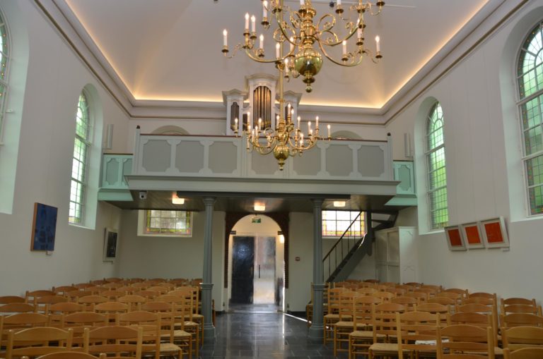 drijvers-oisterwijk-kerk-kerkstraat-verbouwing-interieur-traditioneel-glas-in-lood-utiliteit (11)