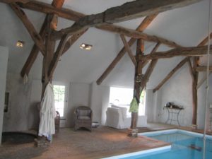 drijvers-oisterwijk-boerderij-exterieur-restauratie-interieur-zwembad-spanten (8)