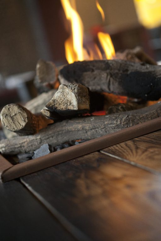 drijvers-oisterwijk-sec-interieur-restaurant-warm-gezellig-vuurtafel (19)