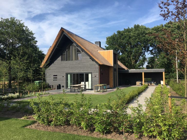 drijvers-oisterwijk-villa-Giersbergen-riet-modern-landelijk (1)-min