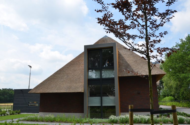 drijvers-oisterwijk-villa-Giersbergen-riet-modern-landelijk (34)