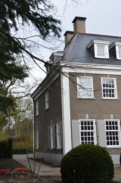 drijvers-oisterwijk-landhuis-klassiek-hardsteen-metselwerk-luiken (3)