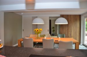 drijvers-oisterwijk-woonhuis-interieur-modern-licht-hout-tegel-verlichting (8)