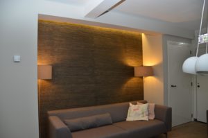drijvers-oisterwijk-woonhuis-interieur-modern-licht-hout-tegel-verlichting (9)