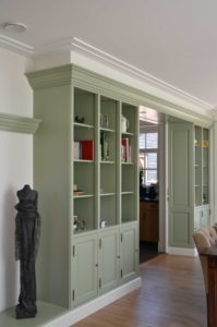 drijvers-oisterwijk-restauratie-interieur-kast-landelijk-traditioneel-hout-wit-groen (8)