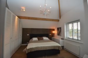drijvers-oisterwijk-interieur-master-verlichting-modern-landelijk-traditioneel-houten-spant-boerderij-villa-nieuwbouw- (13)