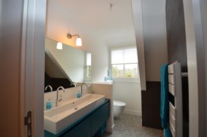 drijvers-oisterwijk-interieur-badkamer-modern-landelijk-traditioneel-houten-spant-boerderij-villa-nieuwbouw- (21)