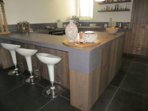 drijvers-oisterwijk-interieur-modern-keuken-bar-stoelen-landelijk-traditioneel-houten-spant-boerderij-villa-nieuwbouw- (39)