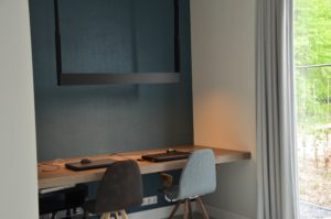 drijvers-oisterwijk-boerderij-villa-modern-landelijk-hout-interieur-nieuwbouw-licht (20)-min