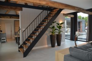 Drijvers-Oisterwijk-interieur-restauratie-modern-landelijk-houten-spant-strak-licht-maatwerk (12)