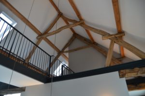 Drijvers-Oisterwijk-interieur-restauratie-modern-landelijk-houten-spant-strak-licht-maatwerk (9)