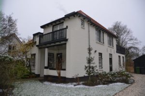 drijvers-oisterwijk-particulier-woonhuis-exterieur-verbouwing-landelijk-hout-dakpannen-pui (3)