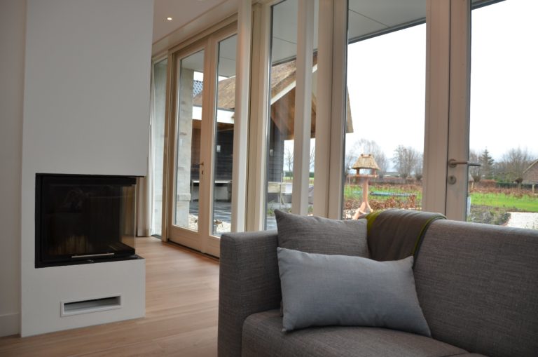 drijvers-oisterwijk-nieuwbouw-villa-interieur-landelijk-modern-wit-keuken-badkamer-slaapkamer-licht (30)