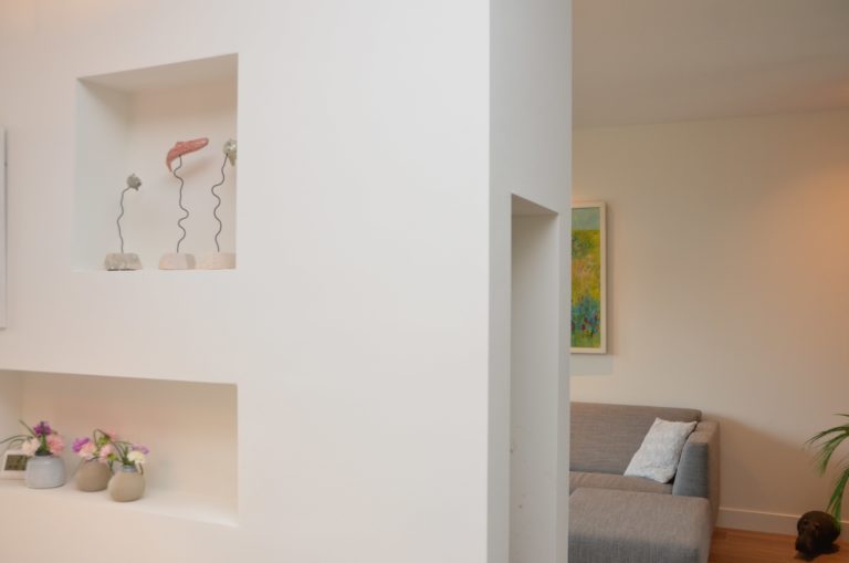 drijvers-oisterwijk-nieuwbouw-villa-interieur-landelijk-modern-wit-keuken-badkamer-slaapkamer-licht (34)