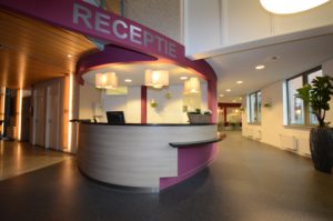 drijvers-oisterwijk-gemeentehuis-haaren-interieur-utiliteit-kleurrijk (7)