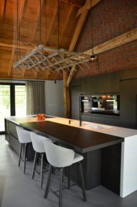 drijvers-oisterwijk-interieur-particulier-nieuwbouw-villa-boerderij-modern-landelijk-hout-spant (14)