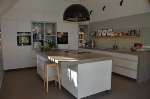 drijvers-oisterwijk-interieur-verbouwing-boerderij-modern-landelijk-keuken-particulier-hout-spant (9)