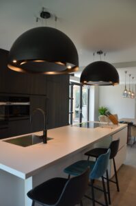 drijvers-oisterwijk-verbouwing-interieur-modern-hout-gevel-armaturen-keuken-woonkamer (19)