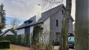 drijvers-oisterwijk-schoorsteen-stuc-verbouwing-particulier-modern-exterieur-2-min