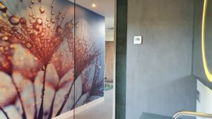 drijvers-oisterwijk-interieur-verbouwing-behang-armaturen-modern-particulier-detail-badkamer-woonkamer (4)