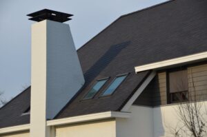 drijvers-oisterwijk-exterieur-nieuwbouw-villa-oisterwijk-modern-bakstenen-dakpannen-schoorsteen-wit (10)