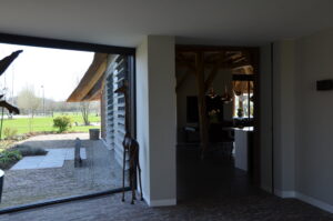 drijvers-oisterwijk-interieur-particulier-nieuwbouw-villa-boerderij-modern-landelijk-hout-spant (1)