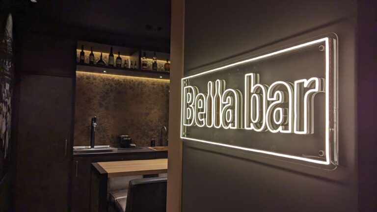 Drijvers_Oisterwijk_interieur_bar_bioscoop_leer_1