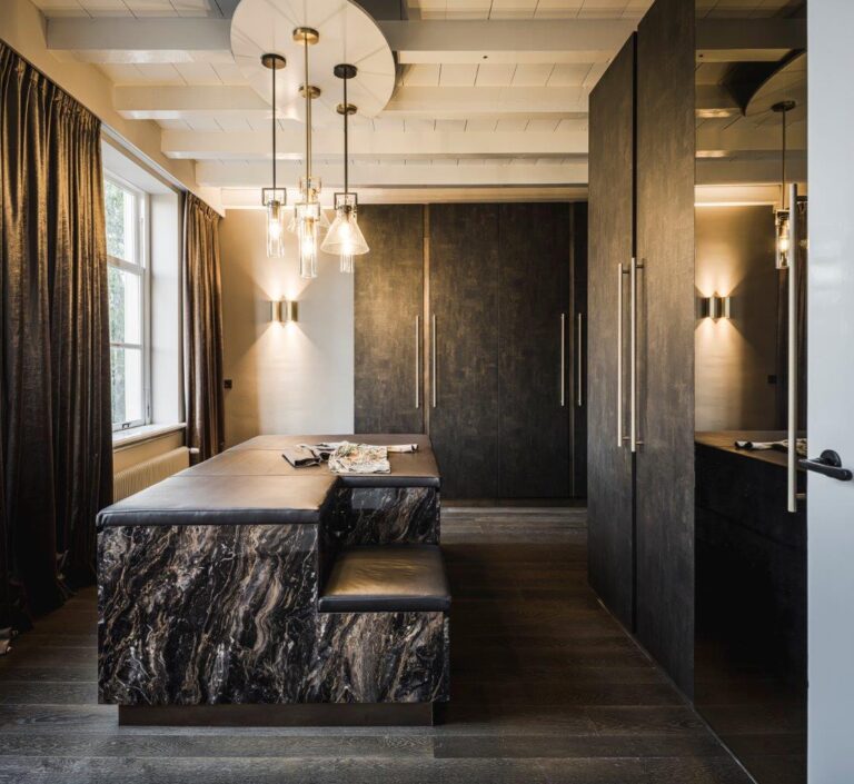 drijvers-oisterwijk-verbouwing-interieur-moergestel-villa-inloopkast_1